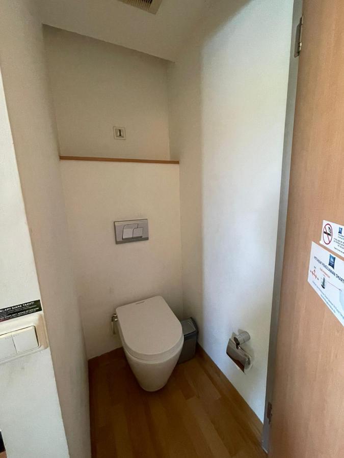 Cordia Hotel Surabaya Airport - Hotel Dalam Bandara - Formerly Ibis Budget Surabaya Airport 시도알조 외부 사진