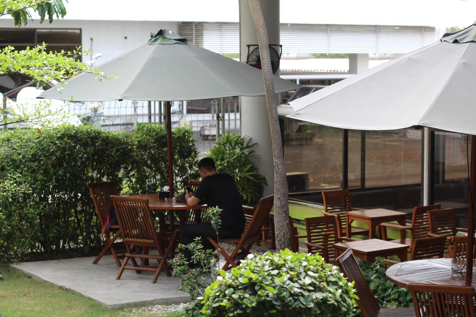 Cordia Hotel Surabaya Airport - Hotel Dalam Bandara - Formerly Ibis Budget Surabaya Airport 시도알조 외부 사진