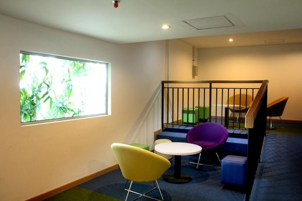 Cordia Hotel Surabaya Airport - Hotel Dalam Bandara - Formerly Ibis Budget Surabaya Airport 시도알조 외부 사진