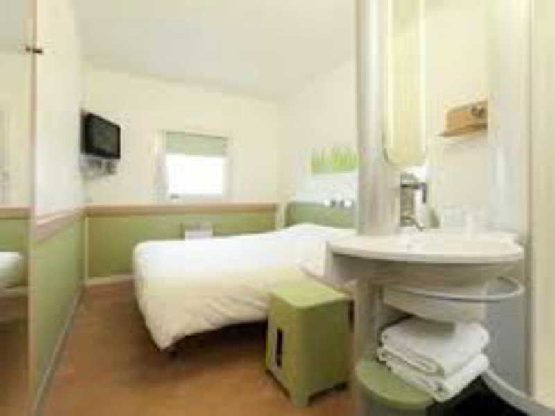 Cordia Hotel Surabaya Airport - Hotel Dalam Bandara - Formerly Ibis Budget Surabaya Airport 시도알조 외부 사진