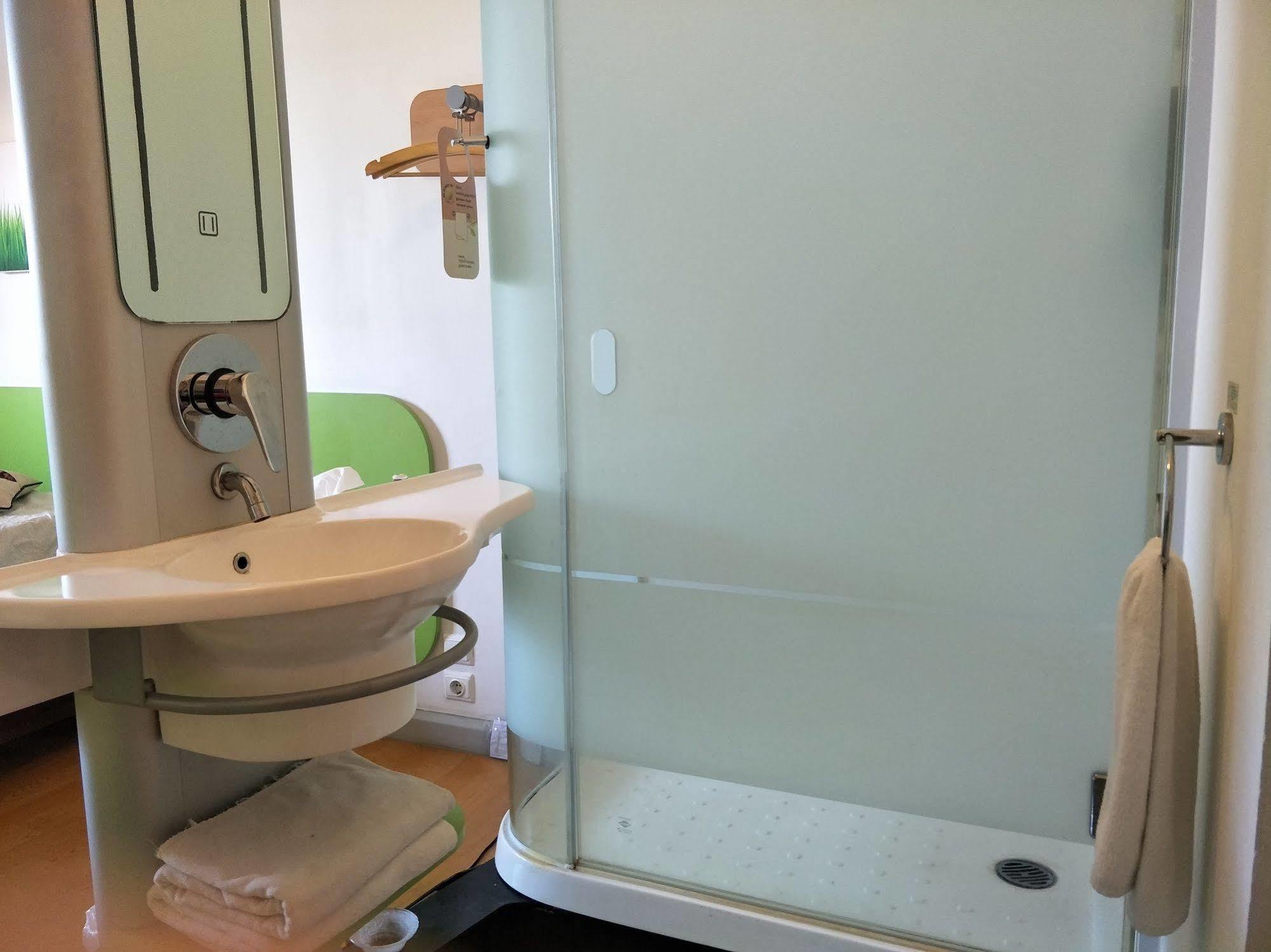 Cordia Hotel Surabaya Airport - Hotel Dalam Bandara - Formerly Ibis Budget Surabaya Airport 시도알조 외부 사진