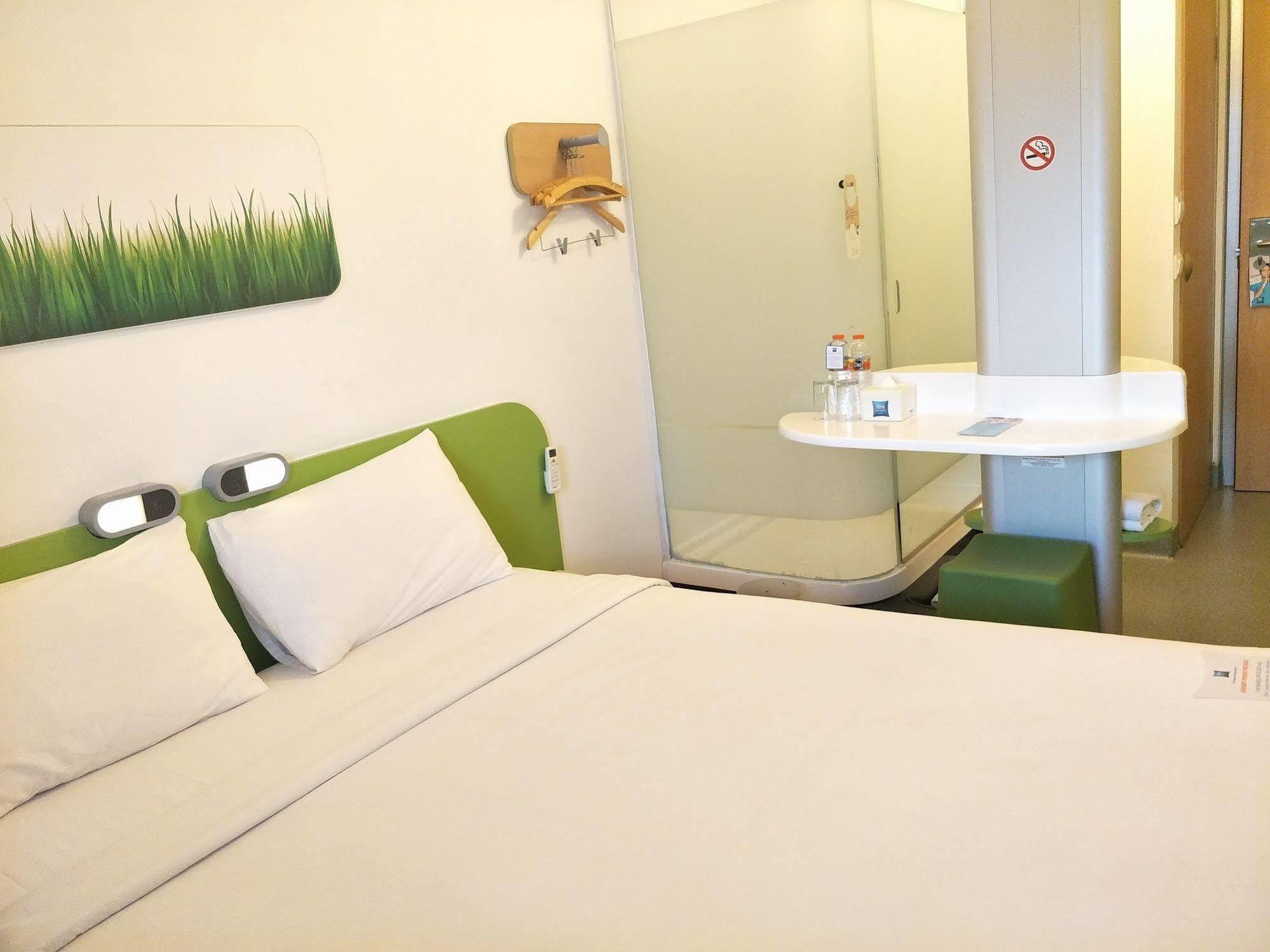 Cordia Hotel Surabaya Airport - Hotel Dalam Bandara - Formerly Ibis Budget Surabaya Airport 시도알조 외부 사진